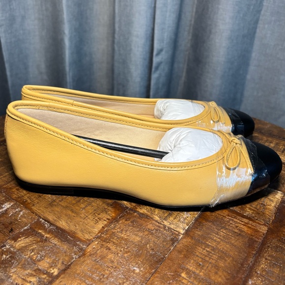 Tuckernuck French Sole Camille Cap Toe Leather ballet Flats New in Box - Picture 10 of 15